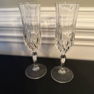 2 Crystal Champagne Flutes